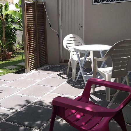 Agreable F2, Jardin, Garage, Fibre, Clim Ch Apartment Fort-de-France Exterior foto